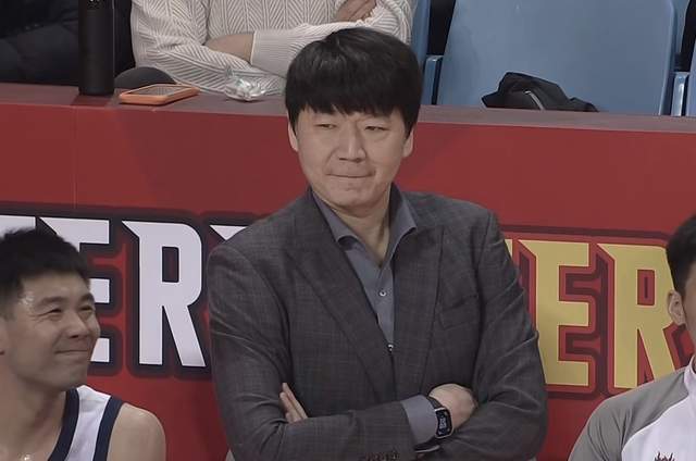 178体育电脑版-山东男篮小胜，高诗岩12+5关键三分 双塔替克里斯 新外援25日到