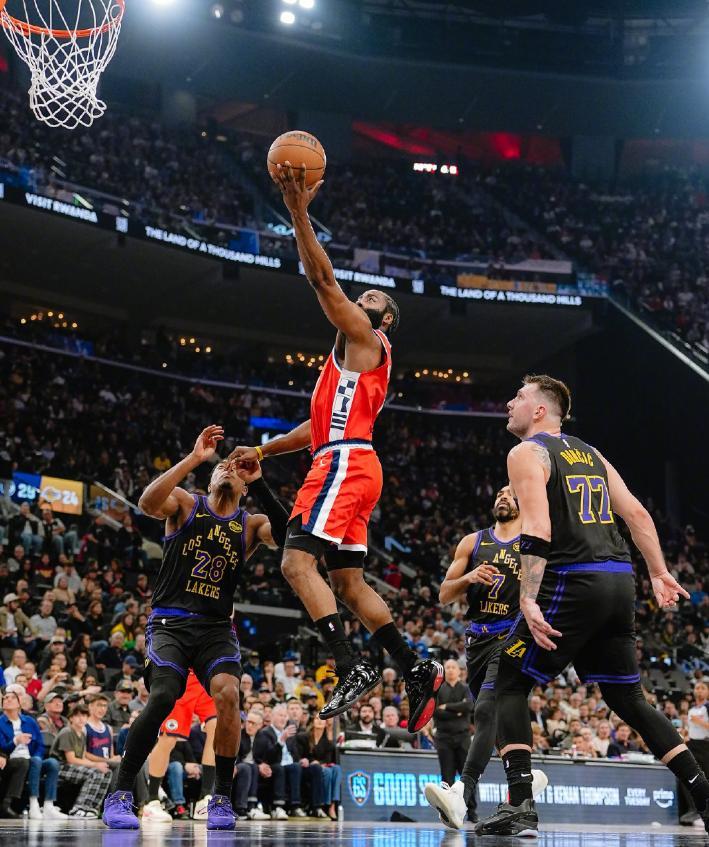 178体育直播-小卡24分哈登21中6超勇士FMVP，东契奇空砍32+11+8，快船力克湖人